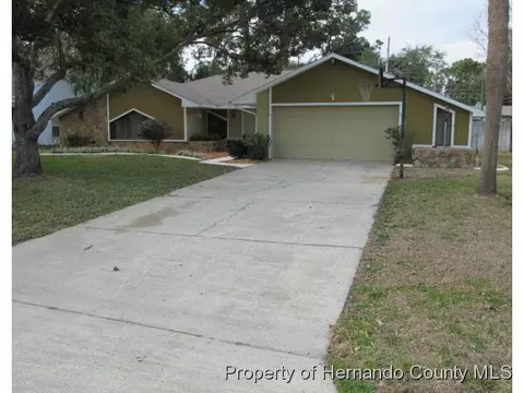 8395 Valmora St, Spring Hill, FL 34606 photo 1