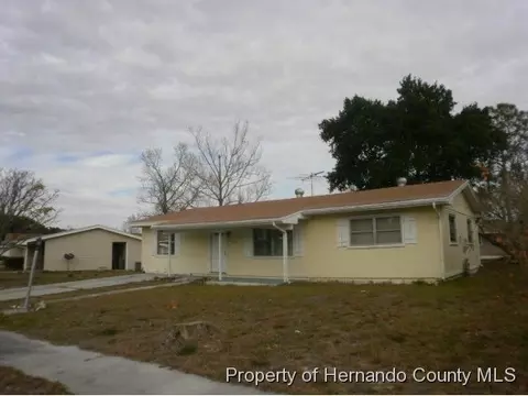 9231 Chase St, Spring Hill, FL 34606 photo 1