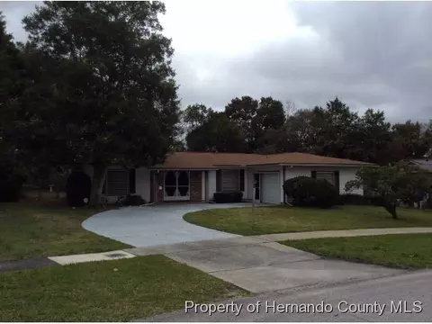 4574 Crescent Rd, Spring Hill, FL 34606 photo 1