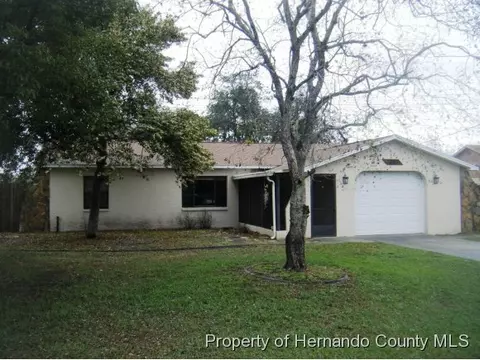 3263 Grayton Dr, Spring Hill, FL 34609 photo 1