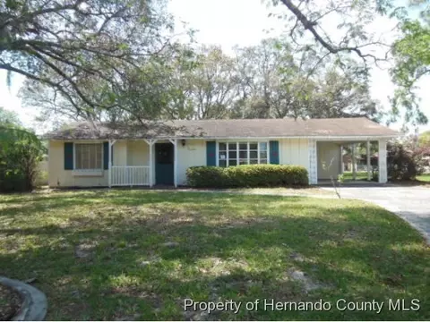 1565 Waterfall Dr, Spring Hill, FL 34608 photo 1