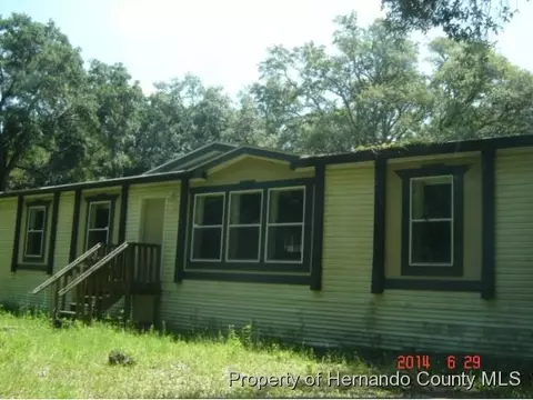18546 Deason Dr, Spring Hill, FL 34610 photo 1
