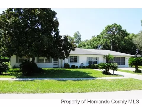 9182 Liberator Ct, Spring Hill, FL 34608 photo 1
