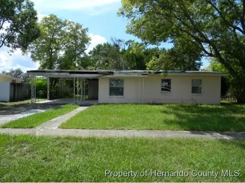 6306 Holiday Dr, Spring Hill, FL 34606 photo 1
