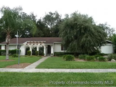 7606 Pinehurst Dr, Spring Hill, FL 34606 photo 1