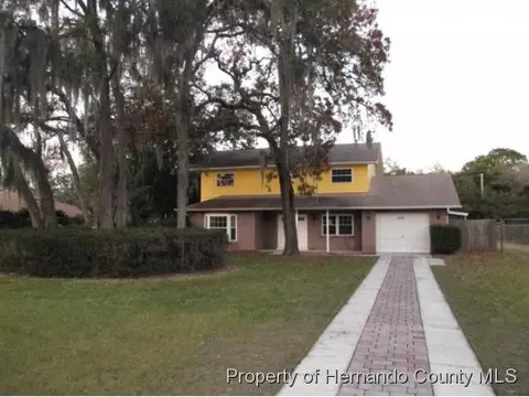 9051 Horizon Dr, Spring Hill, FL 34608 photo 1