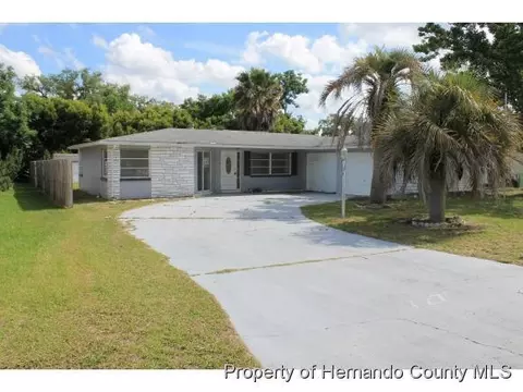 7275 Apache Trl, Spring Hill, FL 34606 photo 1