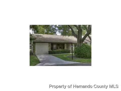 6621 Brambleleaf Dr, Spring Hill, FL 34606 photo 1