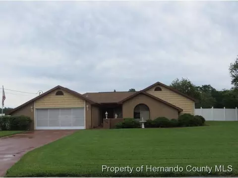 3348 Bayshore Ct, Spring Hill, FL 34608 photo 1