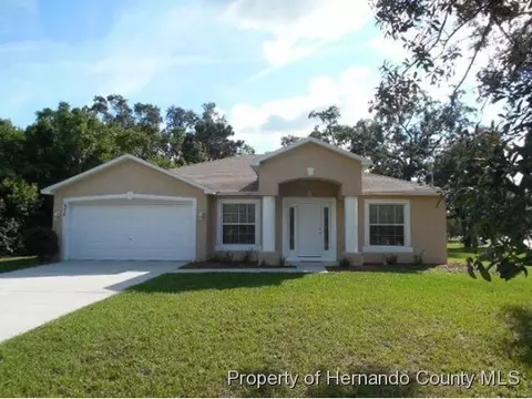 1330 Clovis Ln, Spring Hill, FL 34608 photo 1