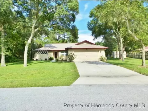 8217 Tranquil Dr, Spring Hill, FL 34606 photo 1