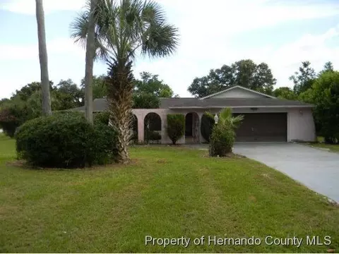 12390 Coronado Dr, Spring Hill, FL 34609 photo 1