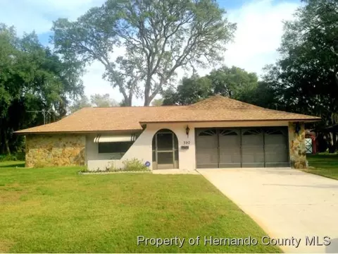 390 Holt Ln, Spring Hill, FL 34606 photo 1