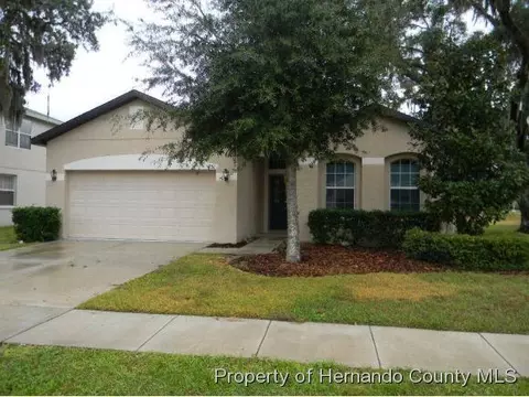 751 Winthrop Dr, Spring Hill, FL 34609 photo 1