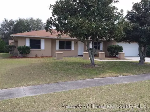 1346 Salem Ct, Spring Hill, FL 34606 photo 1