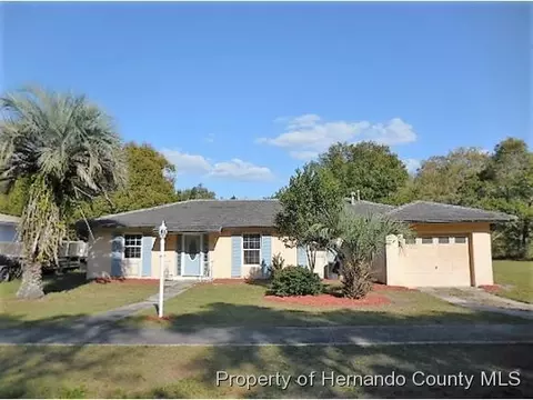 7263 Holiday Dr, Spring Hill, FL 34606 photo 1