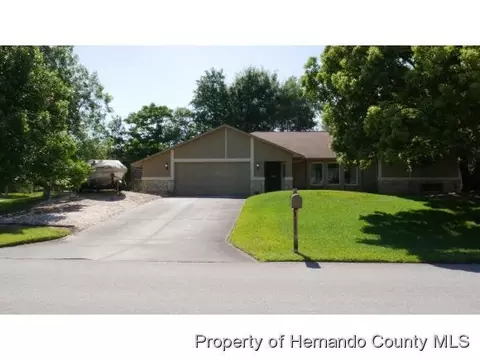 9082 Beach Rd, Spring Hill, FL 34606 photo 1