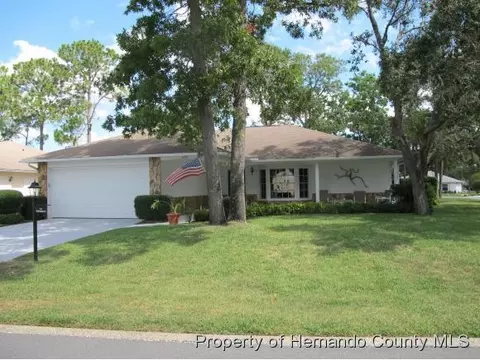 6389 Putters Cir, Spring Hill, FL 34606 photo 1