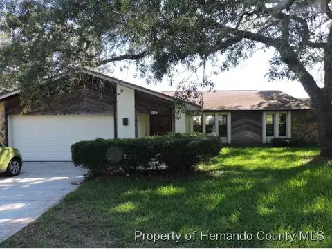 6417 Pinehurst Dr, Spring Hill, FL 34606 photo 1