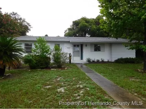 7421 Pinehurst Dr, Spring Hill, FL 34606 photo 1