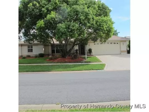 10381 Sandtrap Dr, Spring Hill, FL 34608 photo 1