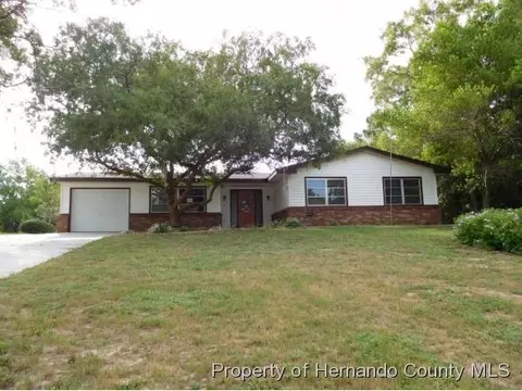 2479 Glenridge Dr, Spring Hill, FL 34609 photo 1