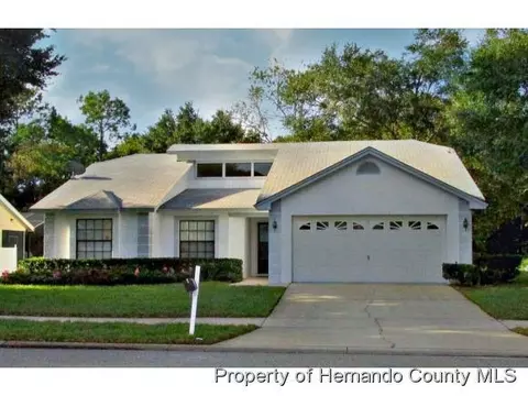 8520 Berkley Dr, Hudson, FL 34667 photo 1