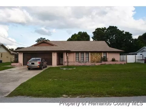 2052 Meredith Dr, Spring Hill, FL 34608 photo 1