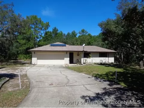 8061 Cessna Dr, Spring Hill, FL 34606 photo 1