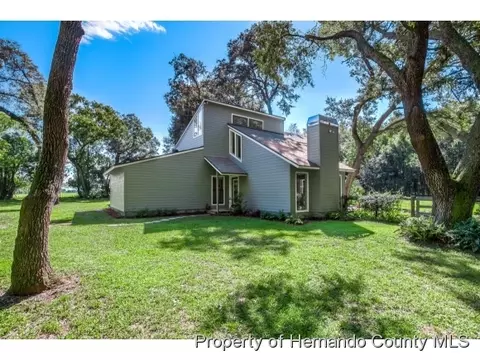 21950 Squirrel Prairie Rd, Spring Hill, FL 34610 photo 1
