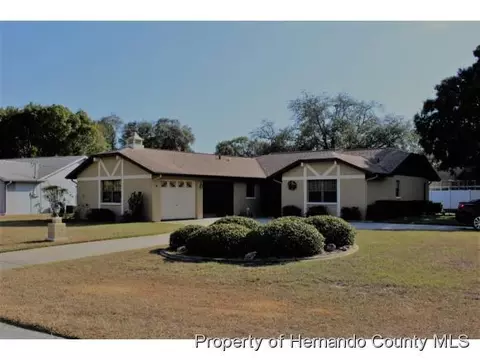8404 Hazelton St, Spring Hill, FL 34608 photo 1