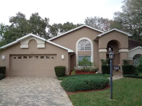 7451 Breakers Ct, Spring Hill, FL 34606 photo 1