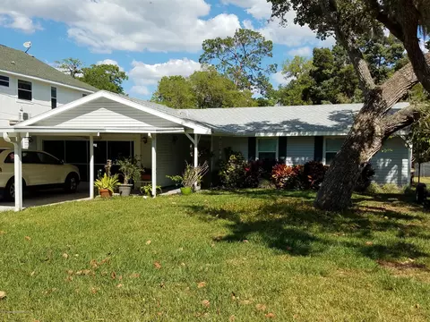 8126 River Point Dr, Weeki Wachee, FL 34607 photo 1