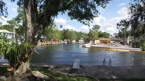 5284 Tuna Ln, Weeki Wachee, FL 34607 photo 1