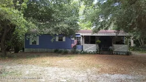 17535 Maggie Ct, Spring Hill, FL 34610 photo 1