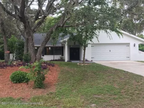 1404 Laurel Ave, Spring Hill, FL 34606 photo 1