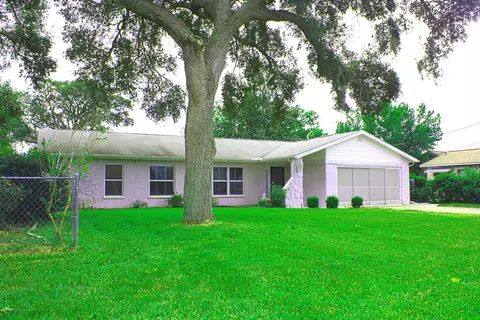 2012 Meredith Dr, Spring Hill, FL 34608 photo 1