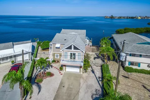 6319 Harbor Dr, Hudson, FL 34667 photo 1