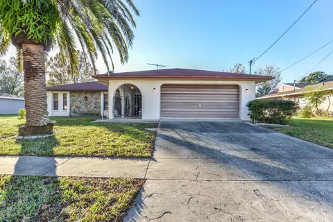 16033 Tree Line Dr, Hudson, FL 34667 photo 1