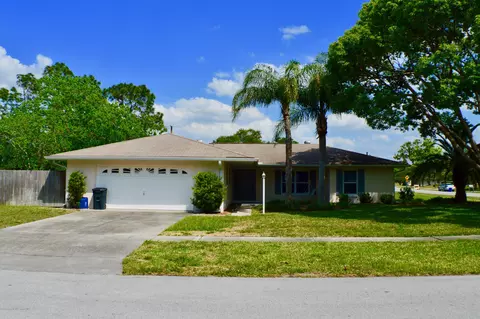 4308 Almond Ct, Spring Hill, FL 34608 photo 1