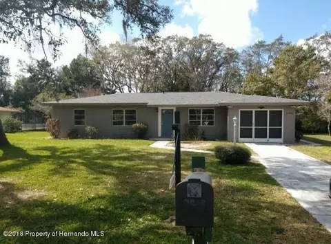 6426 Pinehurst Dr, Spring Hill, FL 34606 photo 1