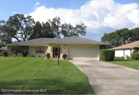 9267 Geneva St, Spring Hill, FL 34608 photo 1