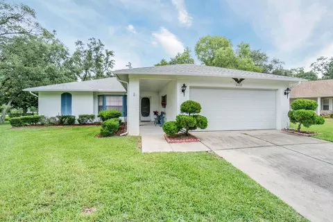 2499 Sun Tree Ct, Spring Hill, FL 34606 photo 1