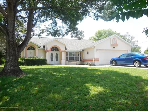 4470 Gondolier Rd, Spring Hill, FL 34609 photo 1