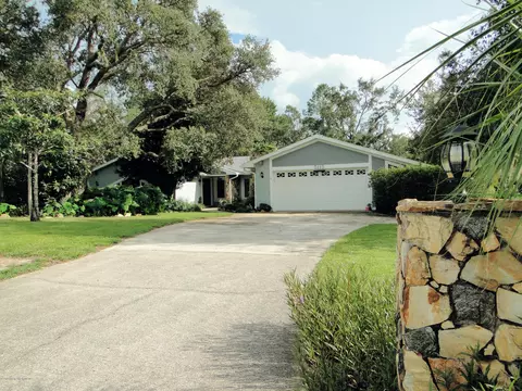 5115 Suwannee Rd, Weeki Wachee, FL 34607 photo 1