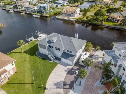 4366 7th Isle Dr, Hernando Beach, FL 34607 photo 1