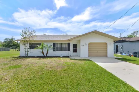 8306 Needles Dr, Hudson, FL 34667 photo 1