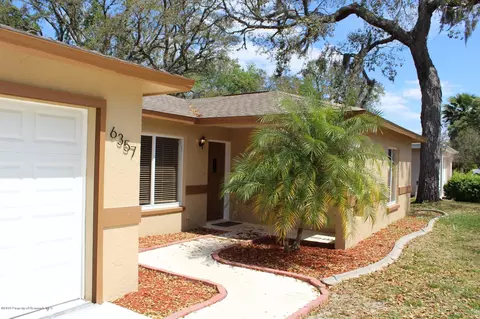 6357 Hillview Rd, Spring Hill, FL 34606 photo 1