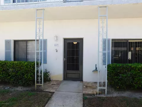 6671 River Run Blvd, Weeki Wachee, FL 34607 photo 1