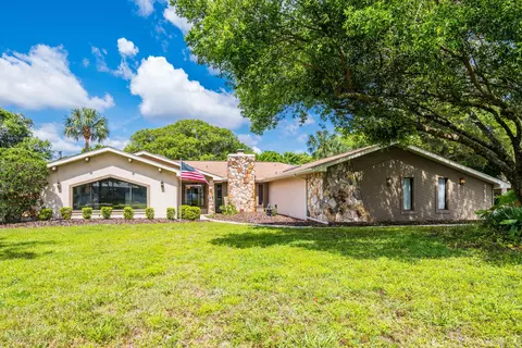 7614 Jomel Dr, Weeki Wachee, FL 34607 photo 1